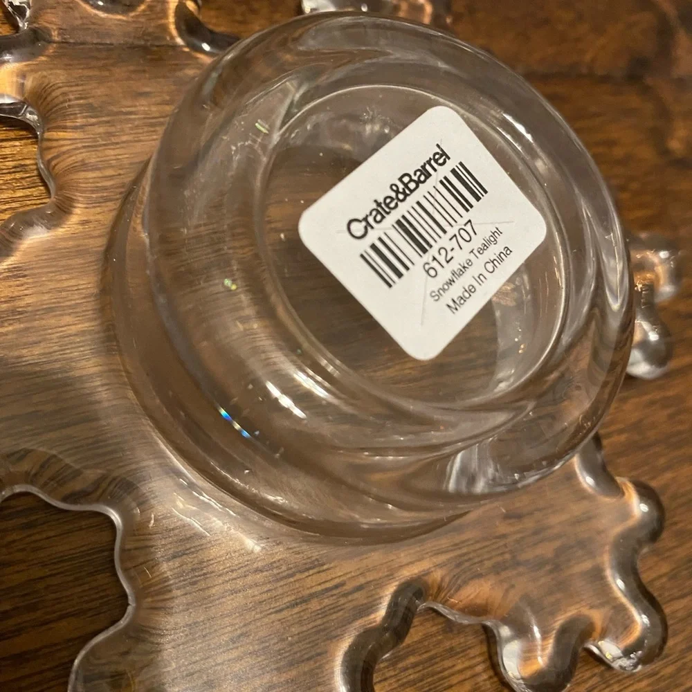 Crate & Barrel Clear Glass Snowflake Candle Holders Tea Lights (set of 2) Winter